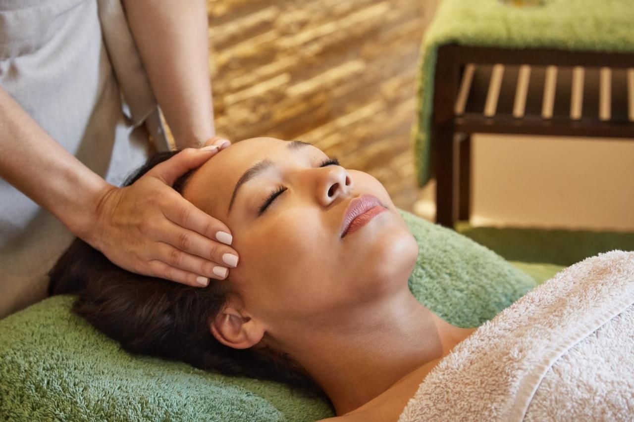 Ockenden Manor Hotel & Spa Cuckfield Екстериор снимка