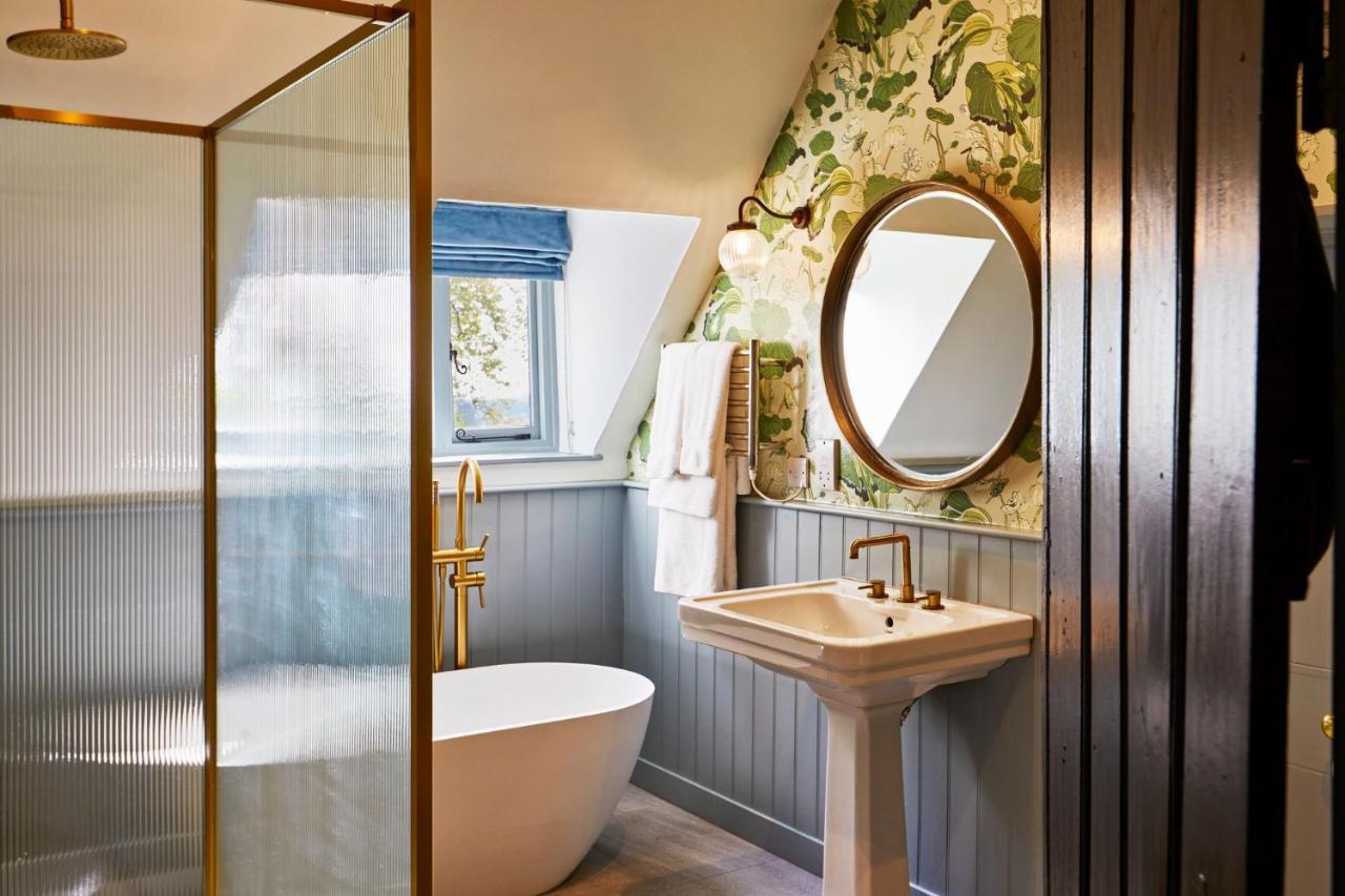Ockenden Manor Hotel & Spa Cuckfield Екстериор снимка
