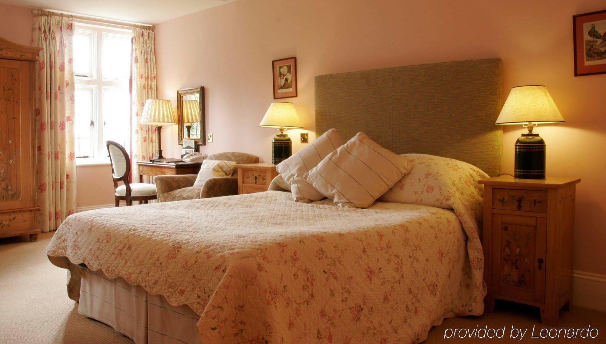 Ockenden Manor Hotel & Spa Cuckfield Екстериор снимка