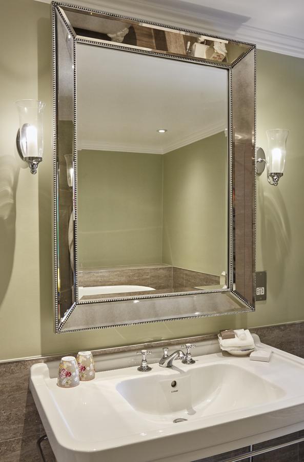 Ockenden Manor Hotel & Spa Cuckfield Екстериор снимка