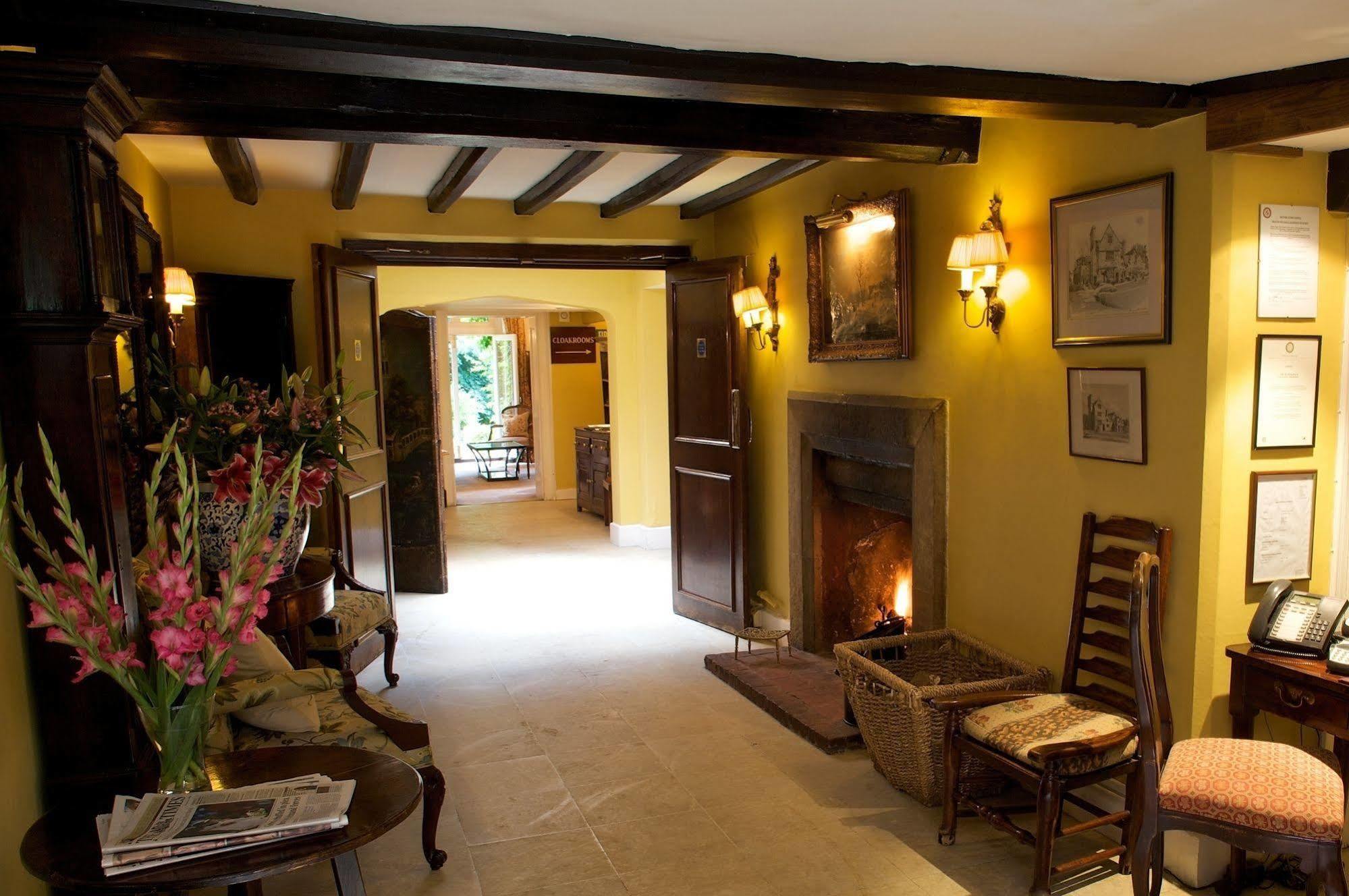 Ockenden Manor Hotel & Spa Cuckfield Екстериор снимка