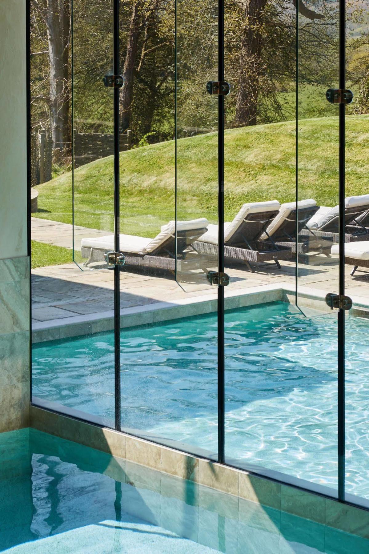 Ockenden Manor Hotel & Spa Cuckfield Екстериор снимка