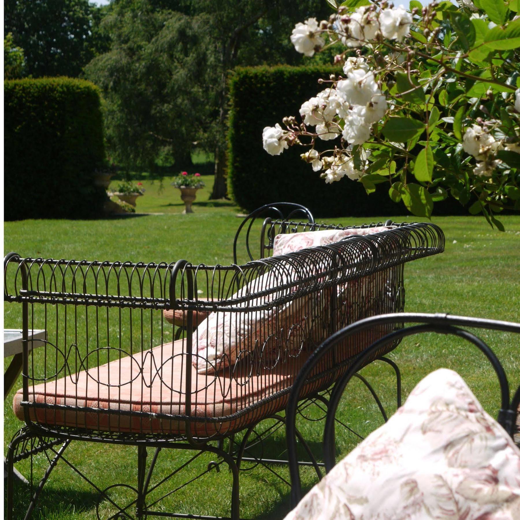Ockenden Manor Hotel & Spa Cuckfield Екстериор снимка